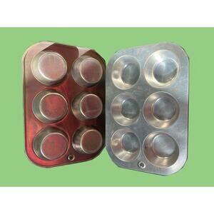 Comet Aluminum Baking Pans for 6 Muffins or Cupcakes (2 Tins) 1970s USA